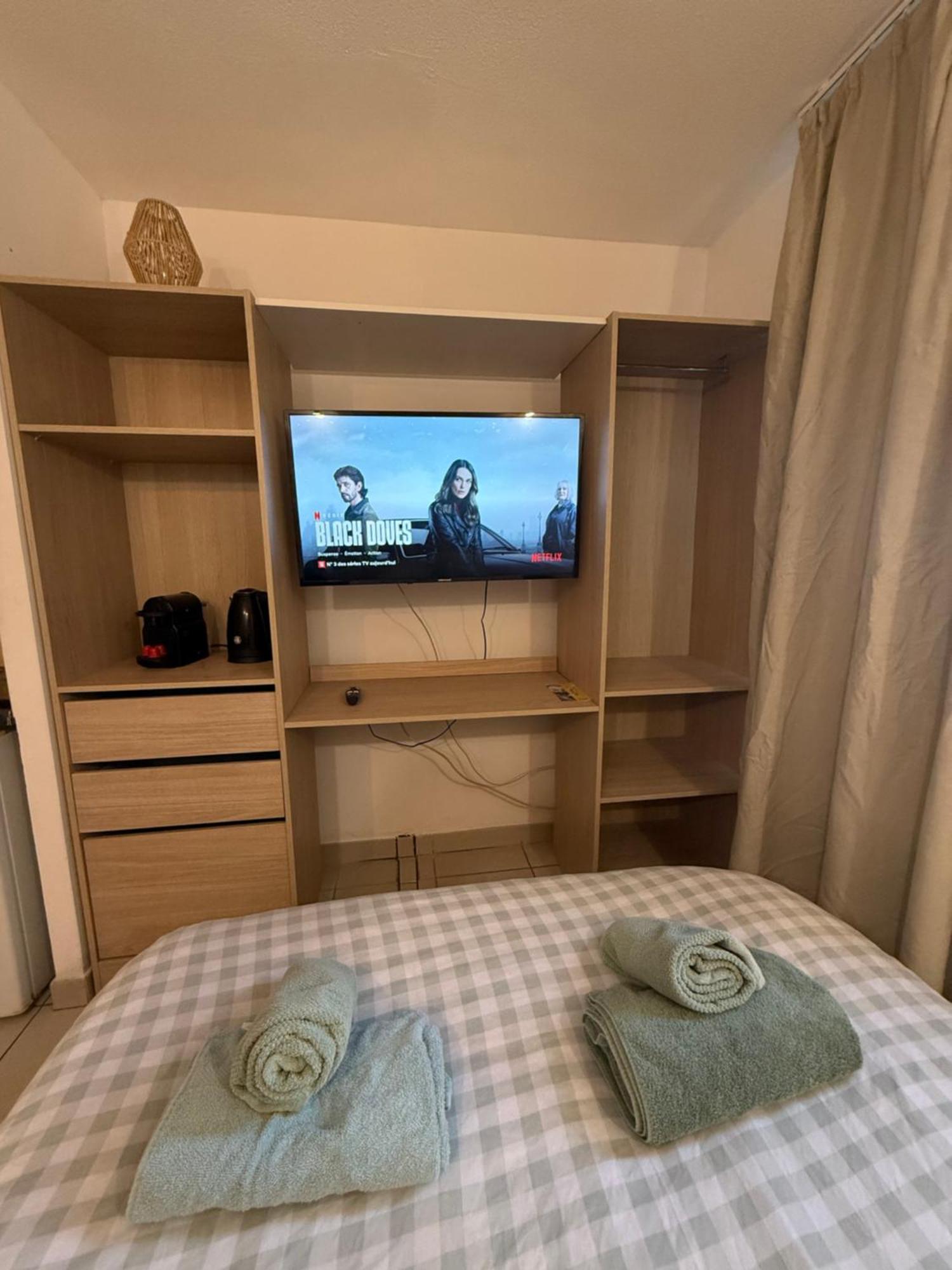 Le Clos D'Aix Studio 106 Parking Et Piscine Gratuite เอ็ก-ซอง-โพรวองซ์ ภายนอก รูปภาพ